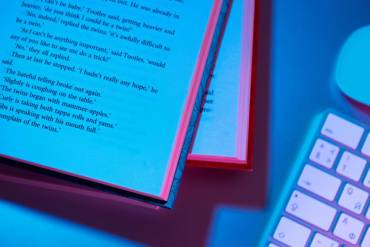 10 Best AI Tools for Writing Essays