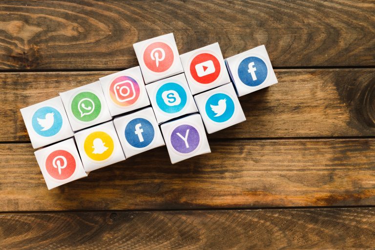 Where Are the Social Media Logos Located in WordPress Files